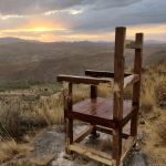 Silla de madera en la sierra de Morata de Jalón